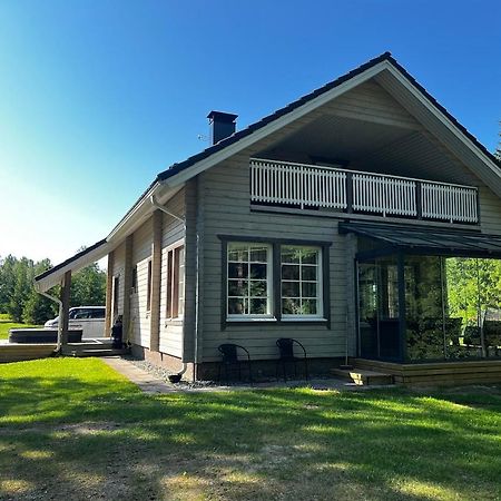Keskikosken Lomamoekit Venajanjarvi Exterior foto