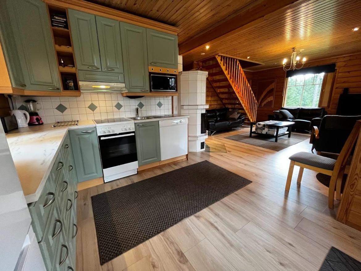Keskikosken Lomamoekit Venajanjarvi Exterior foto