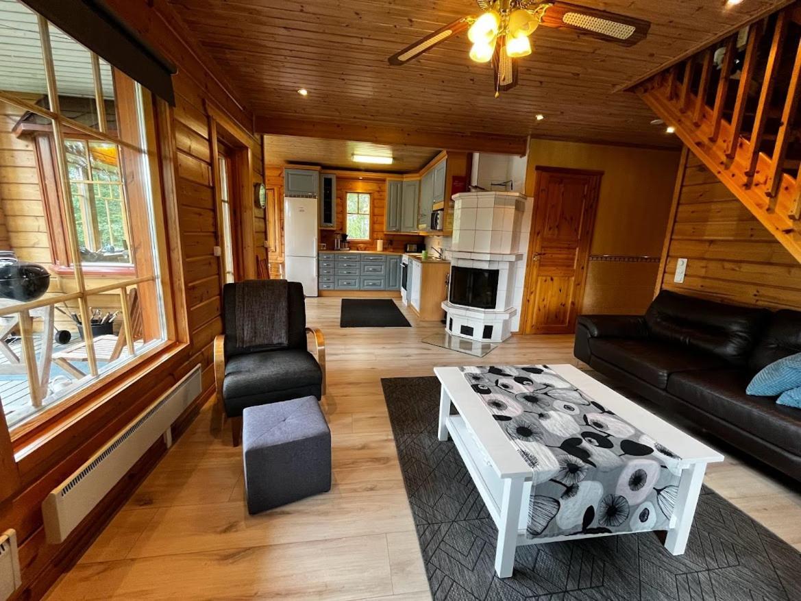 Keskikosken Lomamoekit Venajanjarvi Exterior foto