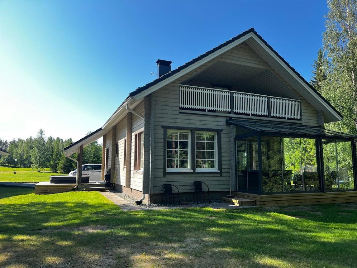 Keskikosken Lomamoekit Venajanjarvi Exterior foto
